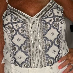 WHBM Silky Blend Beautiful Beaded White Camisole Medium EXC Worn 1 X